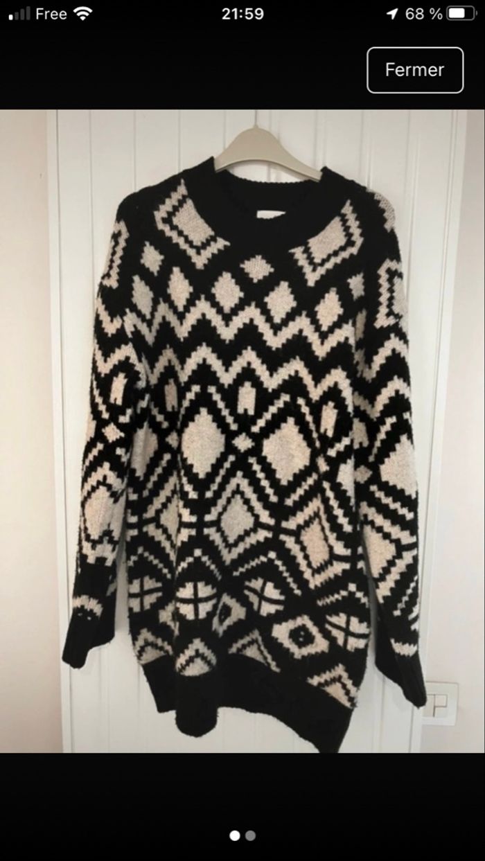 Robe pull noir et blanc à motifs