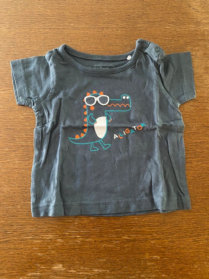 T-shirt bleu alligator