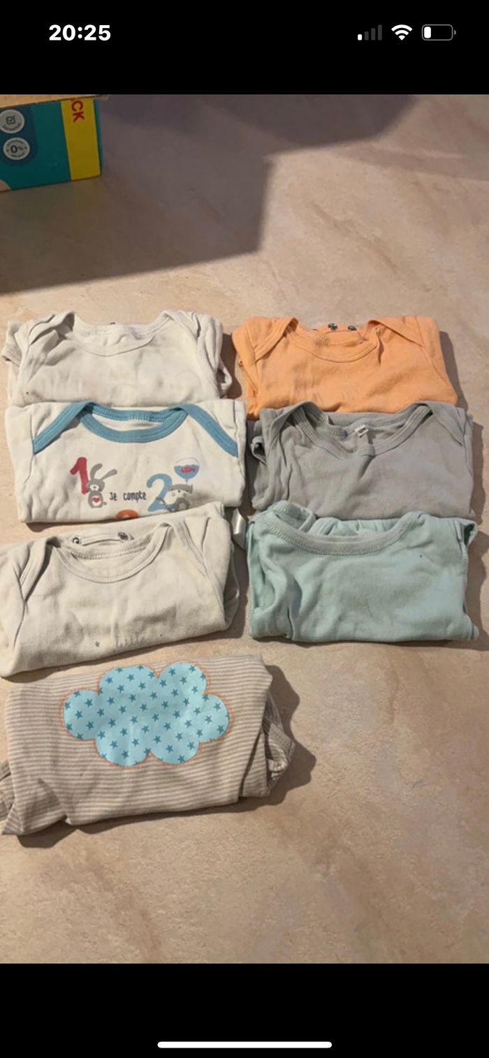 Lot en 12 mois - photo numéro 5