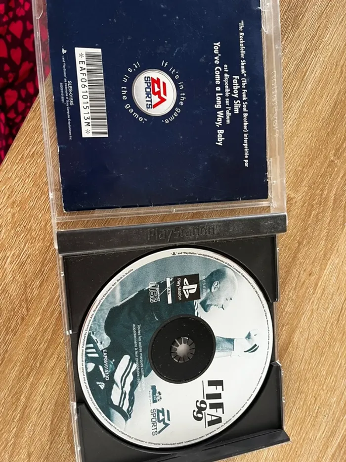 Jeu vidéo Ps1 FIFA 99 vintage rétro gaming - photo numéro 3