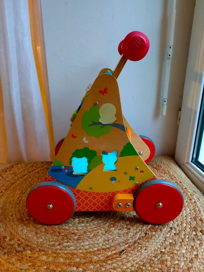 Chariot de marche en bois - photo numéro 2