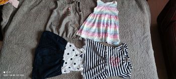 Lot 4 robe
