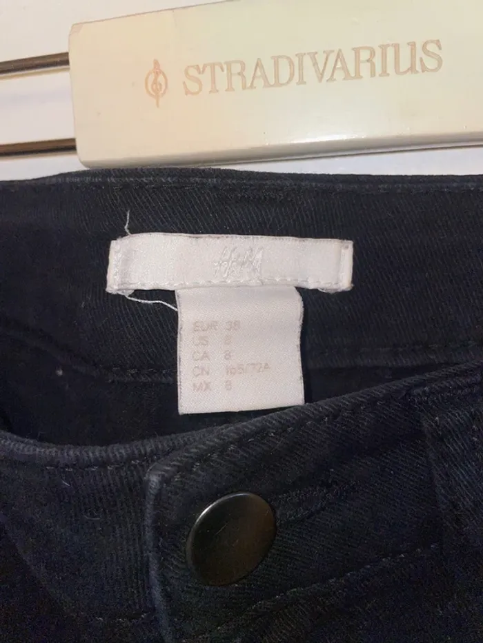 Short jean noir H&M 38 - photo numéro 2