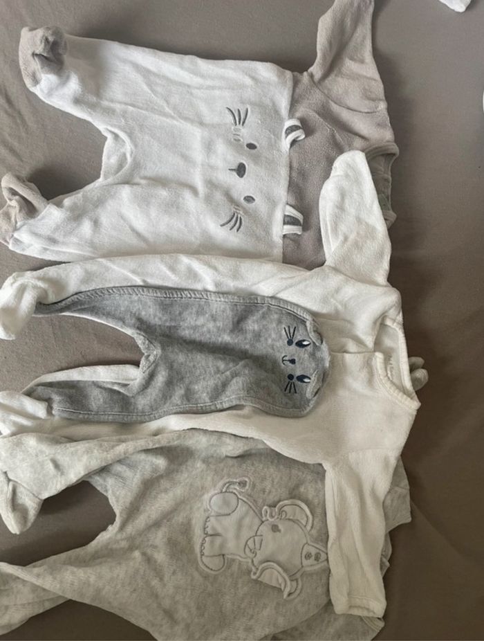 Lot pyjama naissance - photo numéro 2
