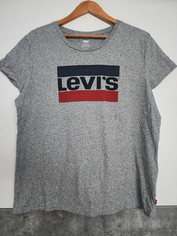 T-shirt Levis