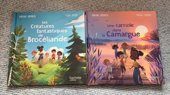 2 Livres McDo Une carriole dans la Camargue et Les Créatures fantastiques de Brocéliande