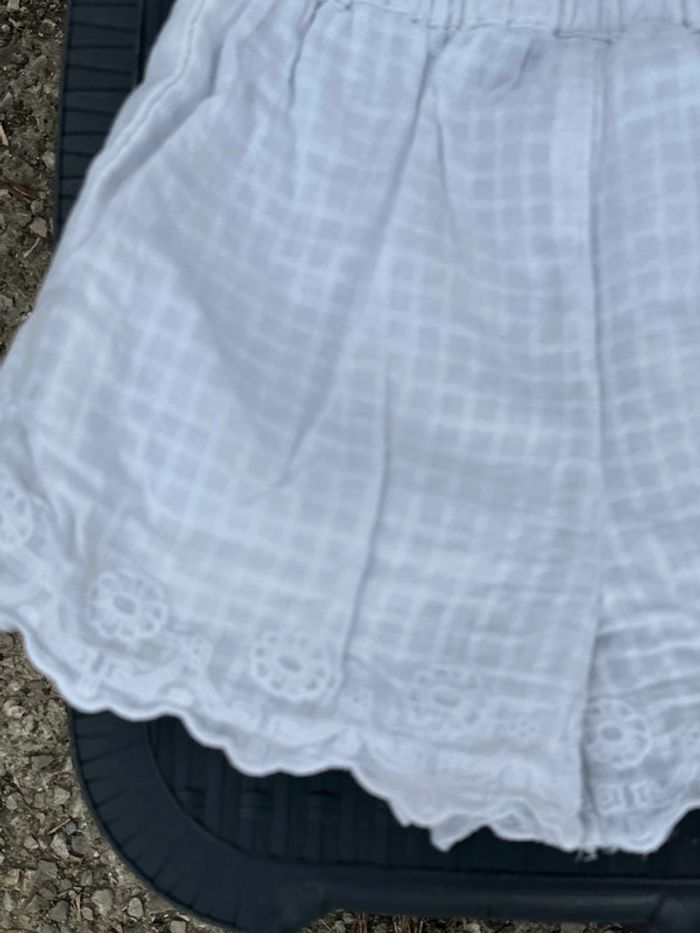 Short blanc dentelle - photo numéro 2