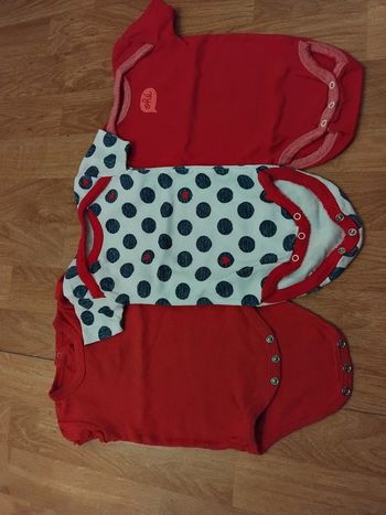 Lot bodies manches courtes fille 6mois