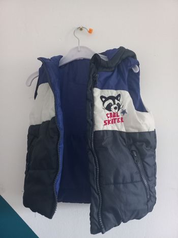 Doudoune sans manche ,avec capuche Lupilu 