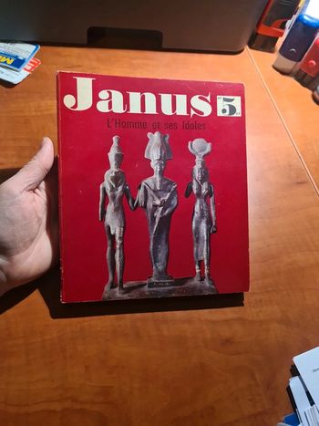 JANUS l'homme et ses idoles