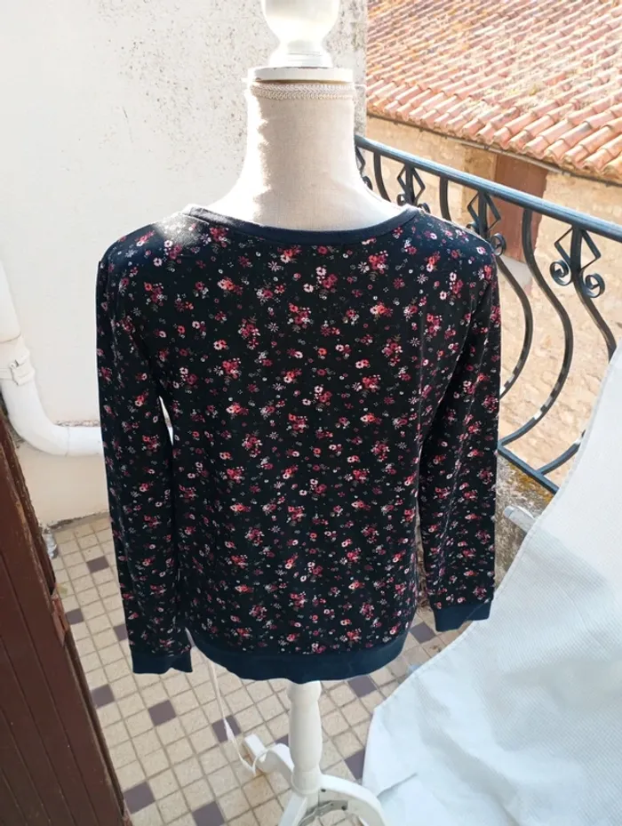 Sweat à fleurs "Amoureuse de mon sweat" Gemo taille s - photo numéro 2