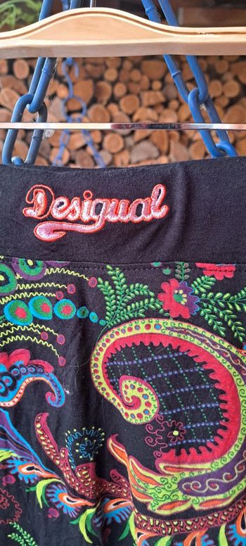 Jupe bas dentelle Desigual