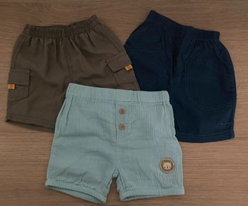 Lot 3 shorts 6 mois