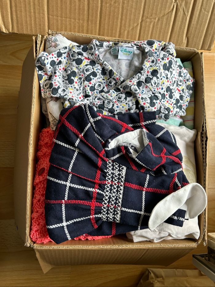 Lot de vêtements filles