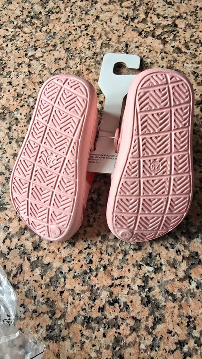 Chaussure été fille neuf taille 25 - photo numéro 2