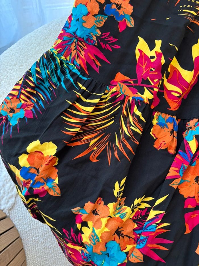 Robe fleurie taille unique très bon état - photo numéro 2