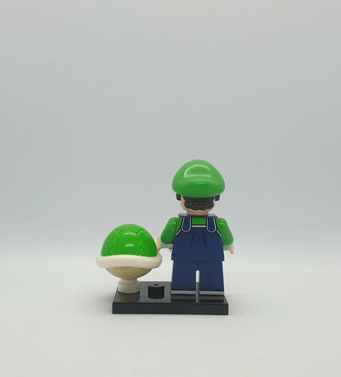 🍄 Figurine Super Mario - Bébé Luigi avec une Carapace Verte - (Style Lego) 🍄 - photo numéro 5