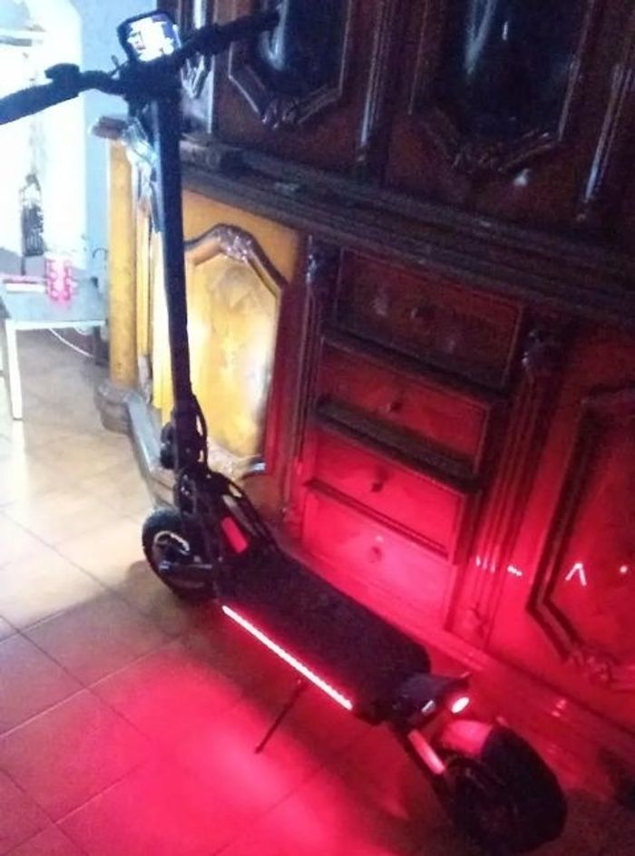 Trottinette électrique neuve 1800 watt débridée à 45 km/h  100 km d'autonomie - photo numéro 6