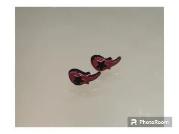 Boucles d'oreilles guitare rose étoile noire
