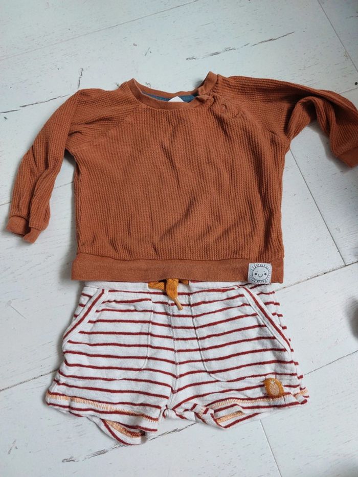 Ensemble kiabi / hema Taille 6 mois