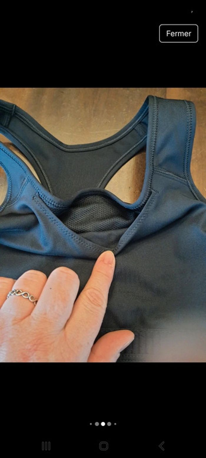 Brassière de sport Nike noire taille XS dry fit - photo numéro 12