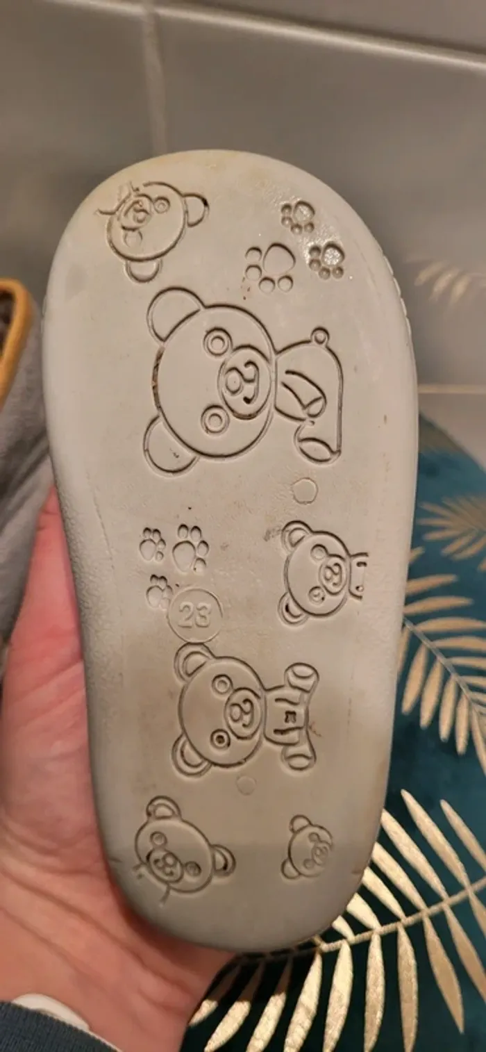 Chaussons taille 23 - photo numéro 4