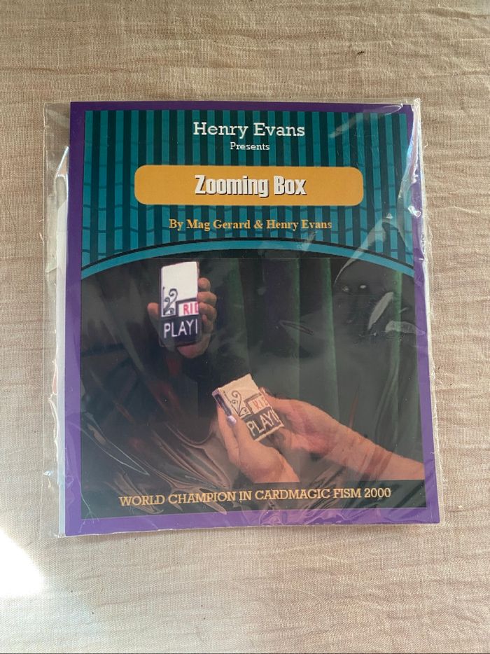 Magie - Zooming Box - Mag Gerard & Henry Evans