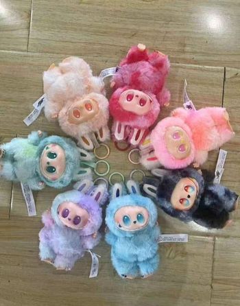 Peluches labubu