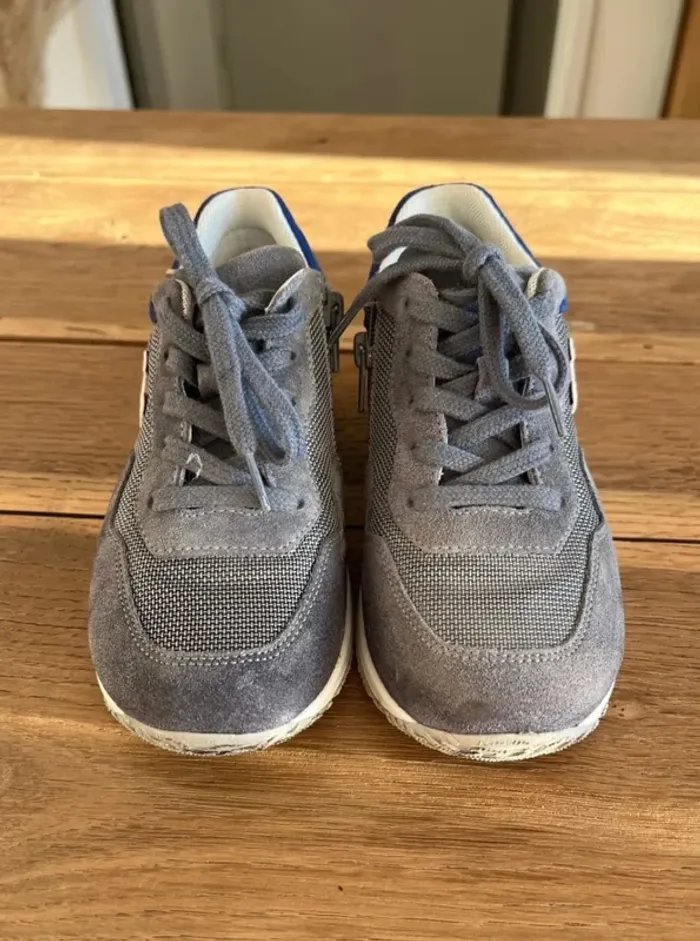 Baskets grises et bleues Hogan - photo numéro 3