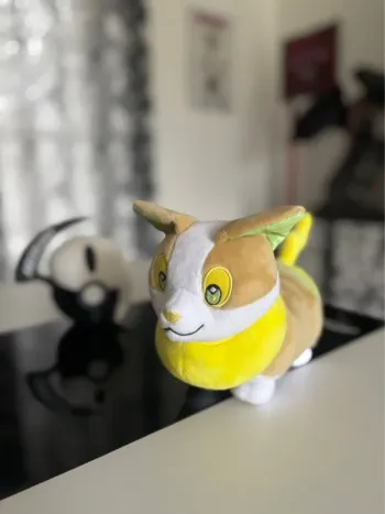 Peluche Pokémon Voltoutou/Yamper Pokémon Center 2020