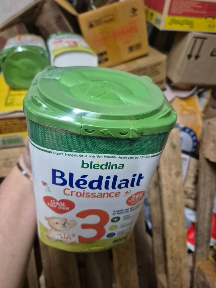 Boîte de lait 3eme age blédilait neuf - photo numéro 2