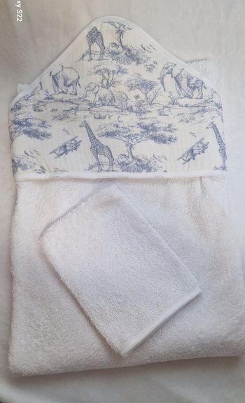 Cape de bain +gans de toilette safari bleu 