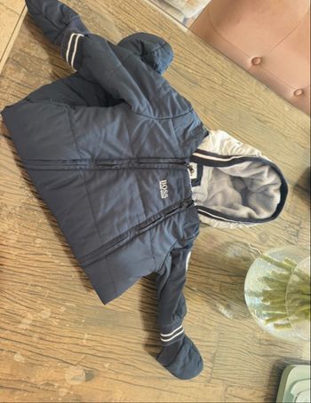 Conbinaison Hugo boss 6mois 