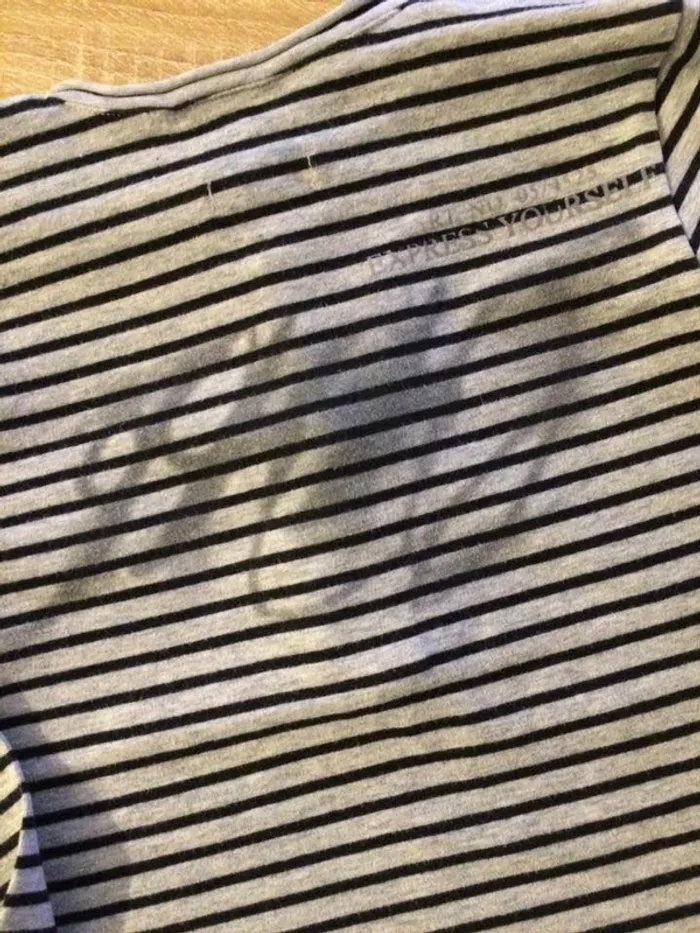 T shirt IKKS 3 ans - photo numéro 2