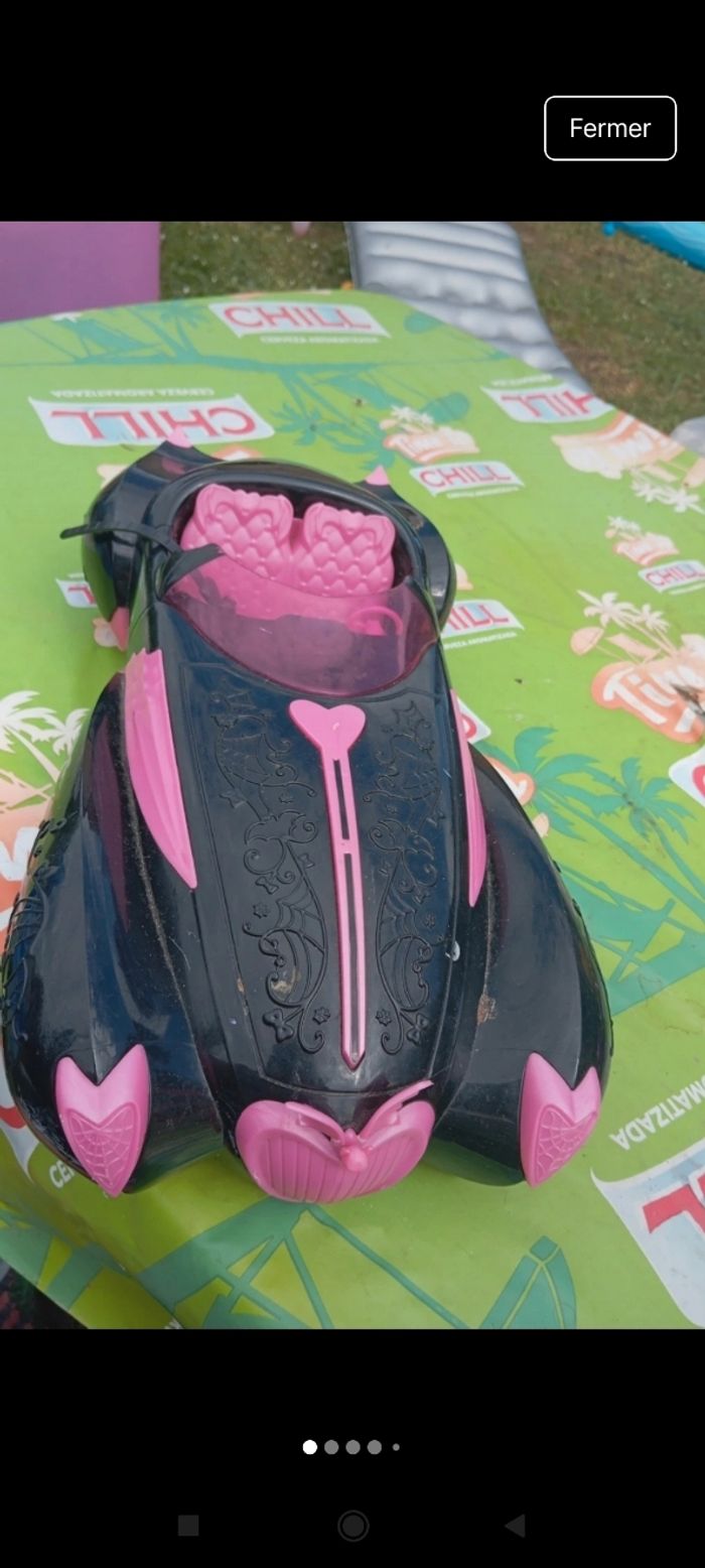 Voiture poupée Monster high j28