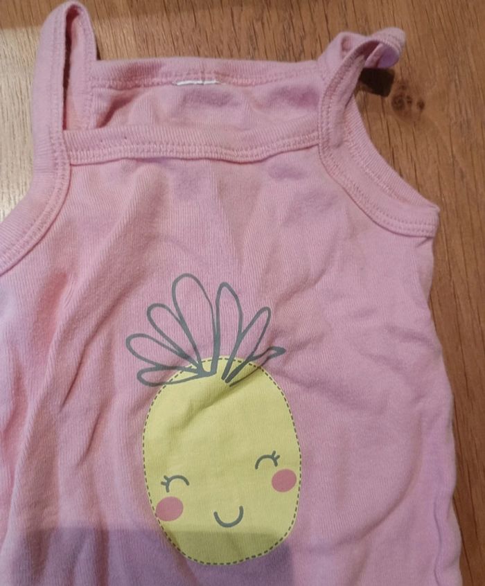 Lot de 2 body taille 1 an en très bon état - photo numéro 3