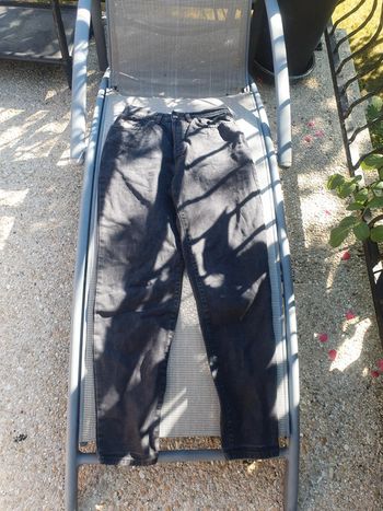 Jeans noir taille 32