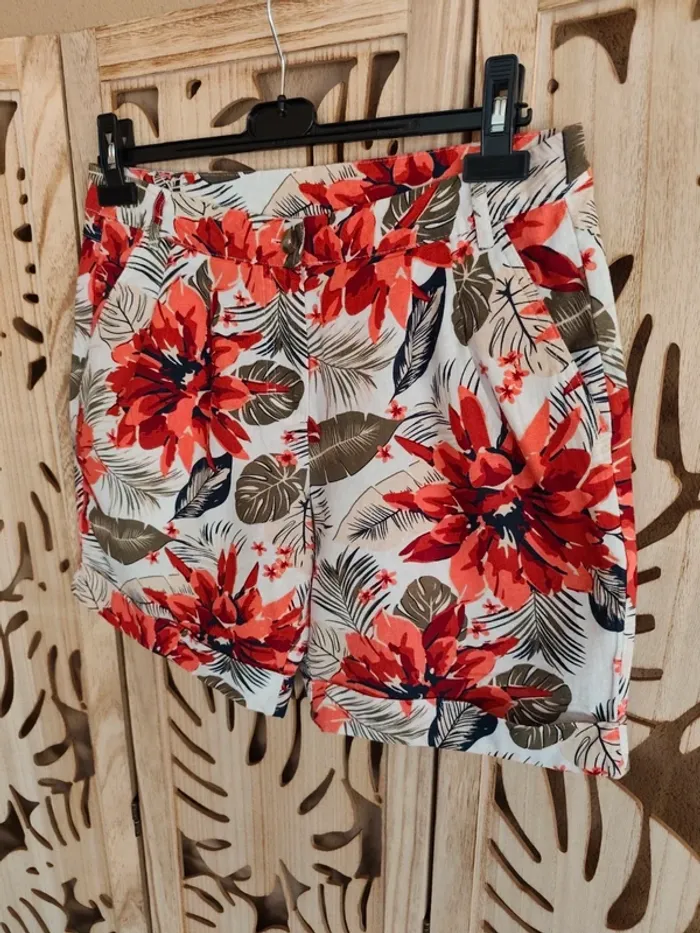 Short à revers imprimé fleuri T 40 Esmara - photo numéro 2