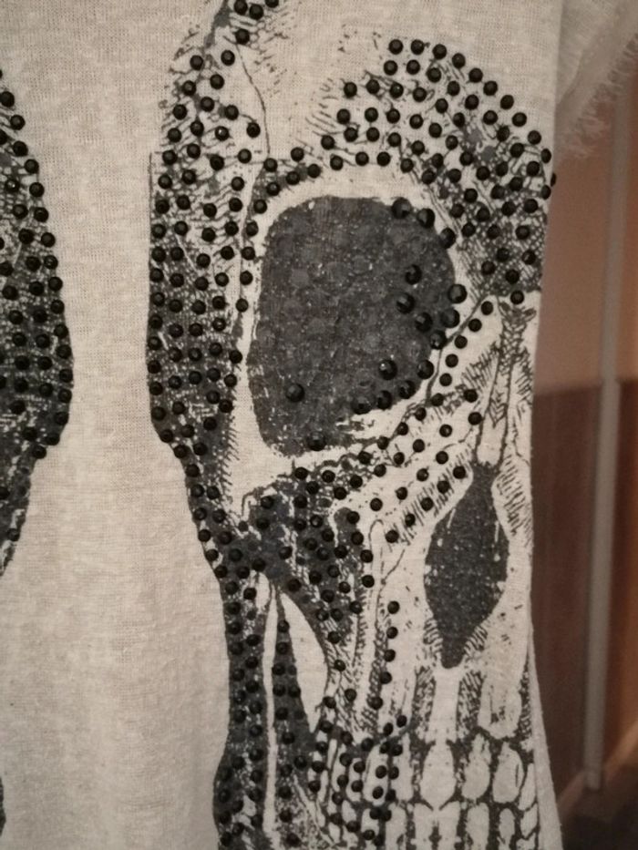 Haut tête de mort 💀 - photo numéro 4