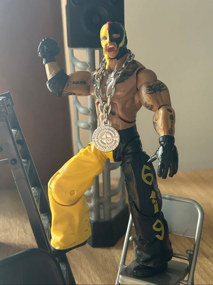 Rey Mysterio WWE Action Figure - photo numéro 3