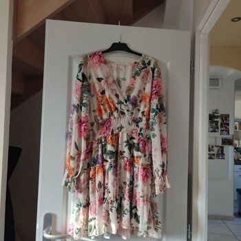 Robe écru fleurie S/M col v