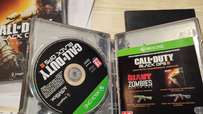 Call of duty black ops III hardened édition Xbox one - photo numéro 2