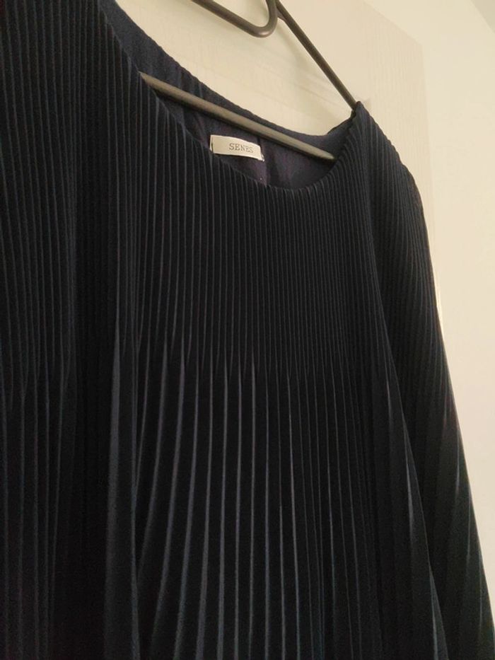 Robe bleue marine - photo numéro 3