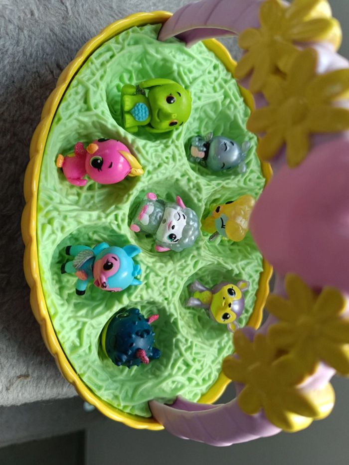 Pâques figurines hatchimals et  panier - photo numéro 2
