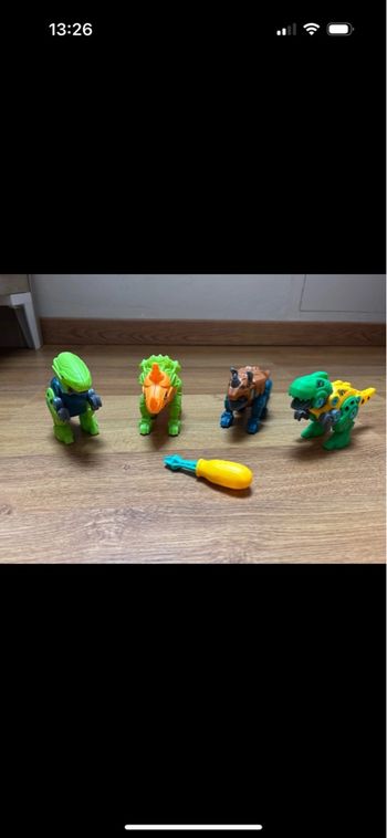 Jouet garçon dinosaure à construire