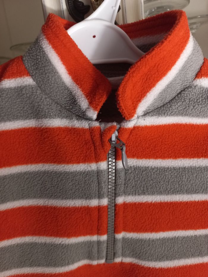 Pull polaire garçon 12 mois très bon etat - photo numéro 5