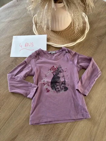Haut manches longues taille 4 ans