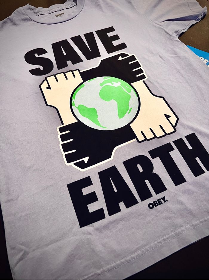 T-Shirt Obey Save Earth Planet - Taille S Neuf - photo numéro 3