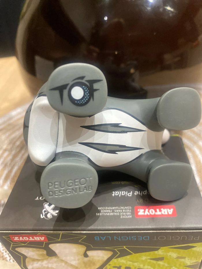 Lion Peugeot designer TOF - photo numéro 3