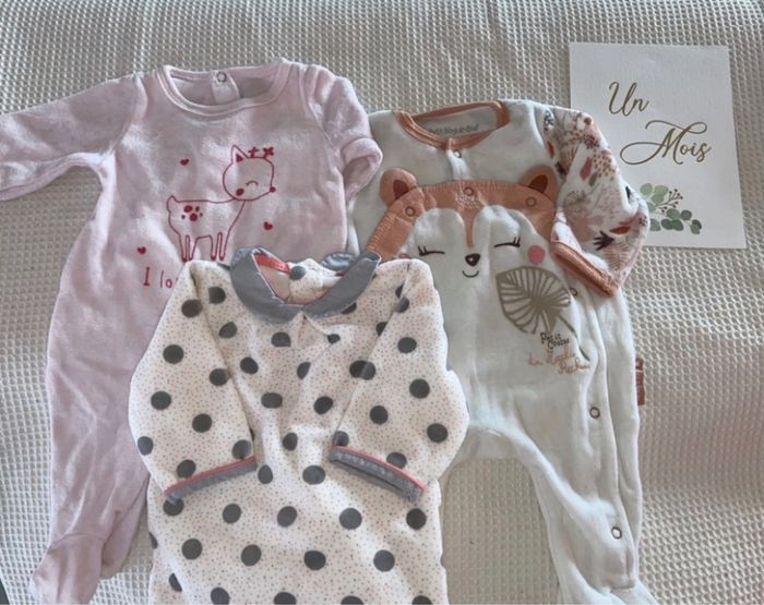 Lot 1 mois bebe fille